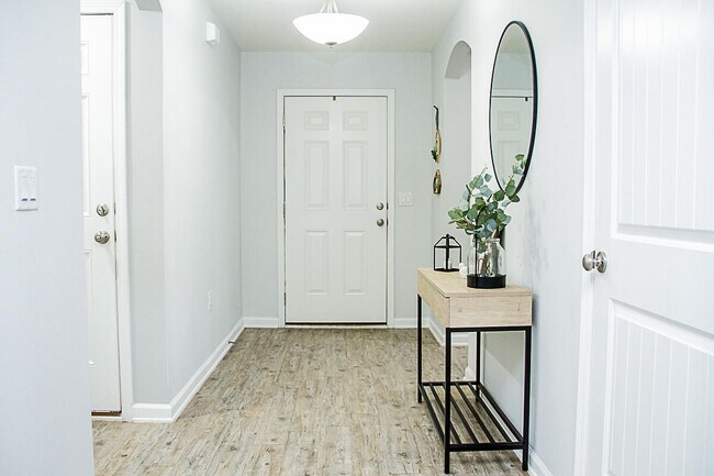 Building Photo - 4633 Plover Dr