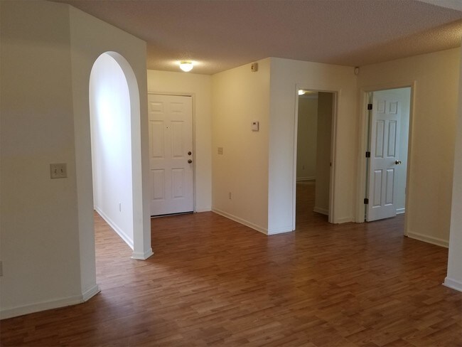 Foto del edificio - 197 Wayfair Ln