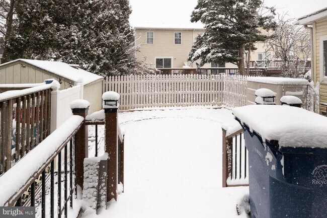 Building Photo - 29 Stone Falls Ct