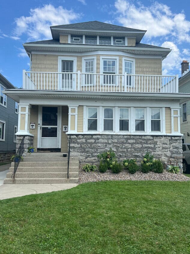 Primary Photo - 75 N Park Ave