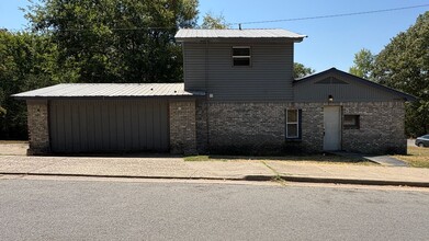 Building Photo - 4201 Holt St