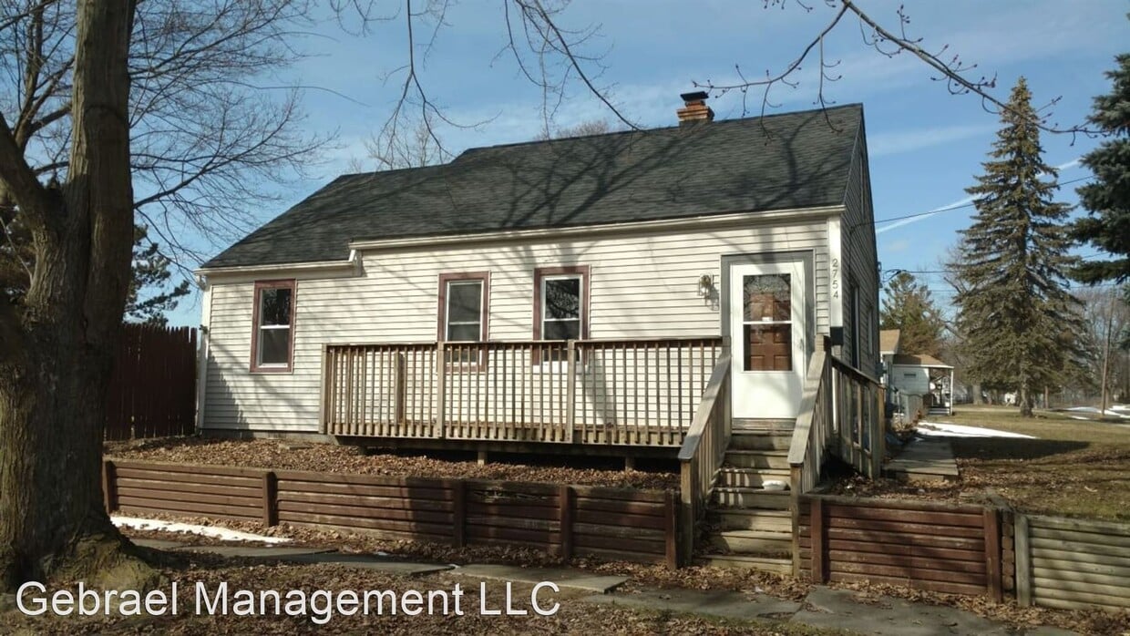 Primary Photo - 2754 Chicago Blvd