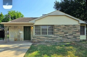 Building Photo - 3817 Anita St