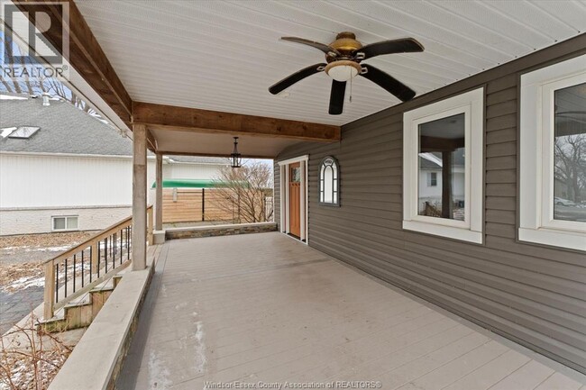 Building Photo - 1028 Lilydale Ave