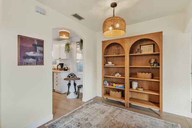 Foto del edificio - 4853 Twain Ave