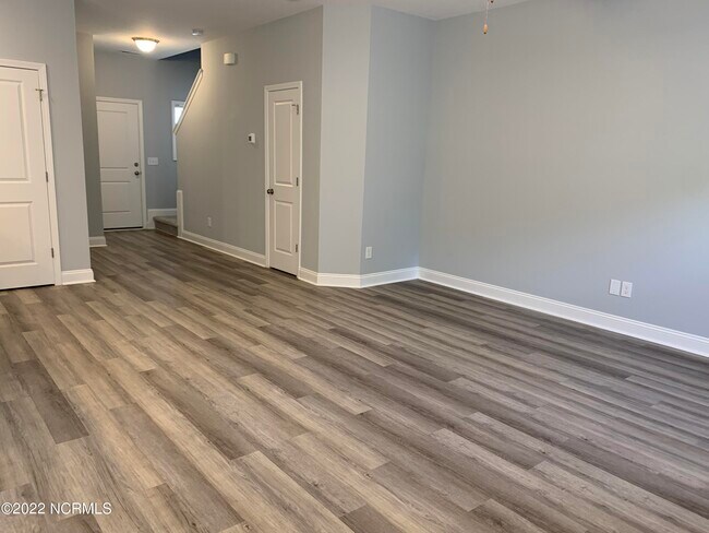 Building Photo - 1509 Grey Cliff Run