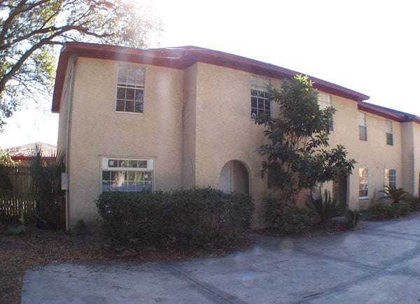 Building Photo - 1135 Caliente Dr