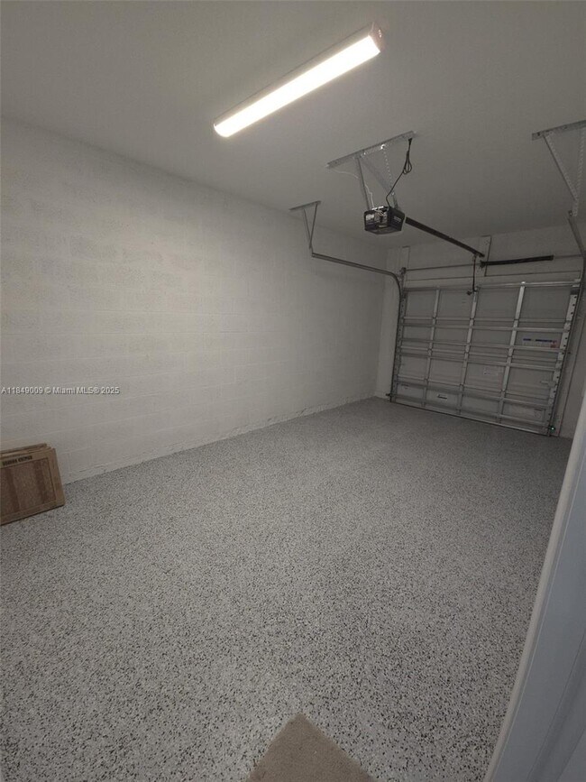 Foto del edificio - 321 SE Crossoak Ln