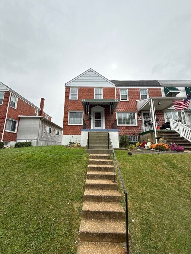 Foto principal - Three Bedroom 1 Bath house in Baltimore