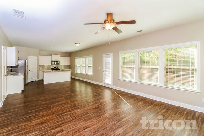 Interior Photo - Tricon Magnolia Trace