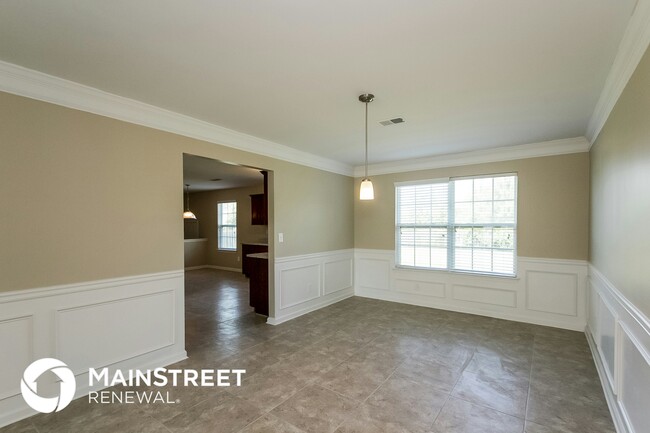 Building Photo - 5563 Martin Ct