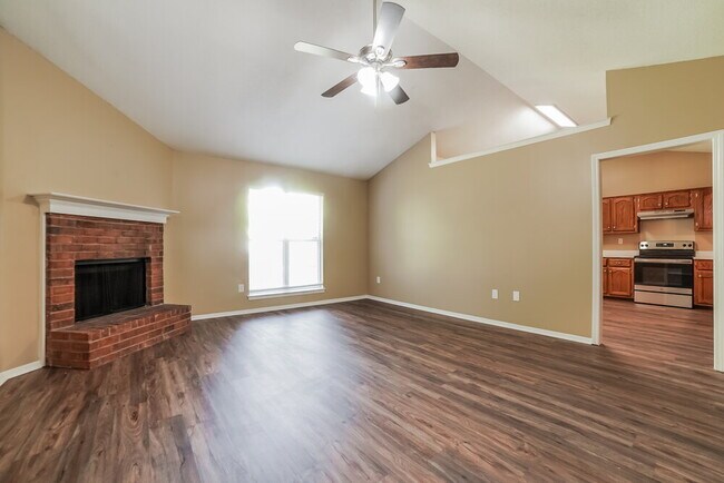Foto del edificio - 10674 Oak Leaf Dr