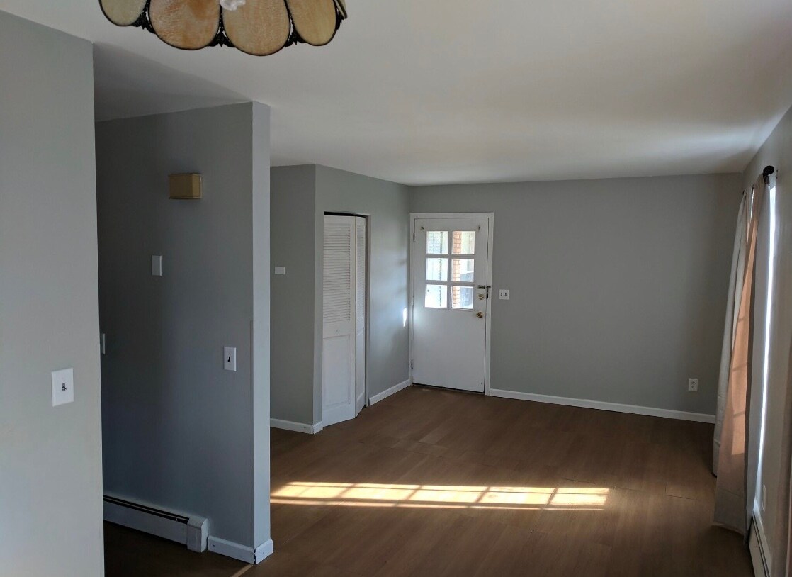 Primary Photo - 16287 Aurora Avenue