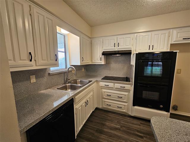 Building Photo - 217 Silver Creek Dr