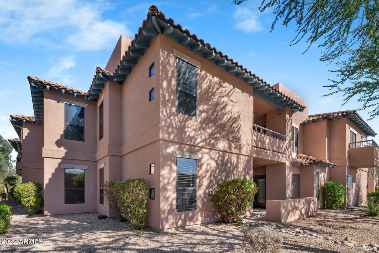 Primary Photo - 20660 N 40th St