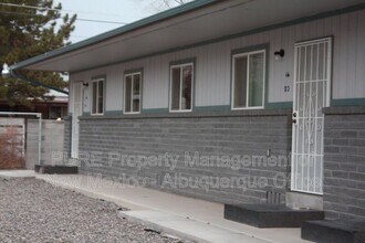 Building Photo - 408 E Comanche St