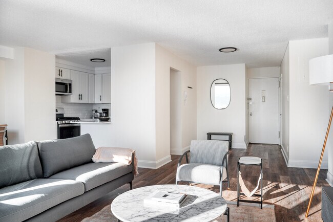 Foto del edificio - 30 Waterside Plaza