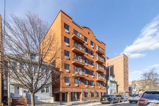 Building Photo - 142-15 Cherry Ave