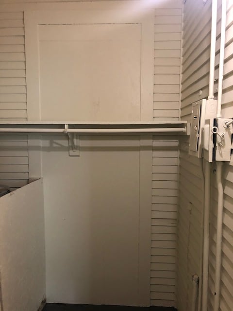 Photo - 2053 Linden Ave Apartment