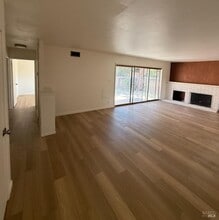 Building Photo - 1754 Sycamore Dr
