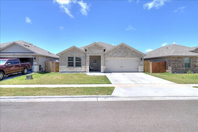 Building Photo - 7901 Bull Rider - 4/bed 2/bath - $2295/month