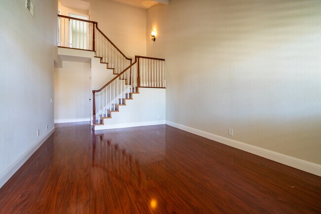 Building Photo - 5406 Colony Green Dr