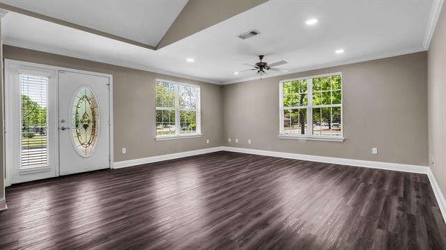 Building Photo - 3900 Montecito
