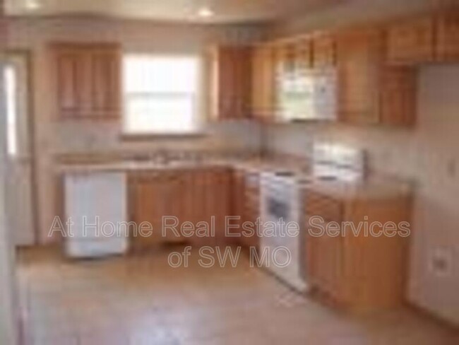 Foto del edificio - 1534 E Kerr St
