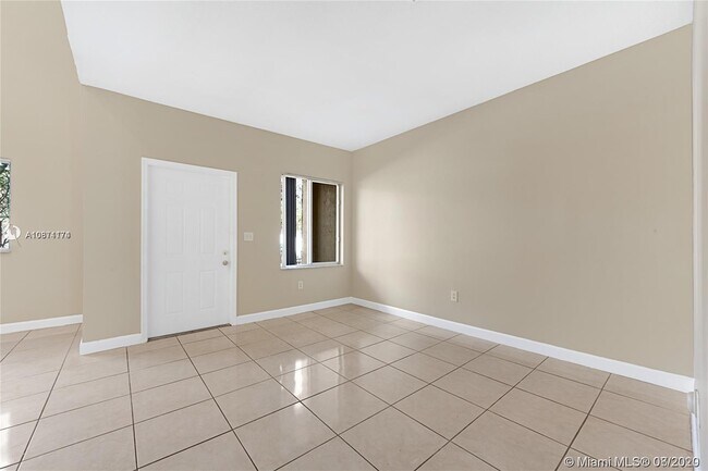 Foto del edificio - 11242 SW 229th Terrace