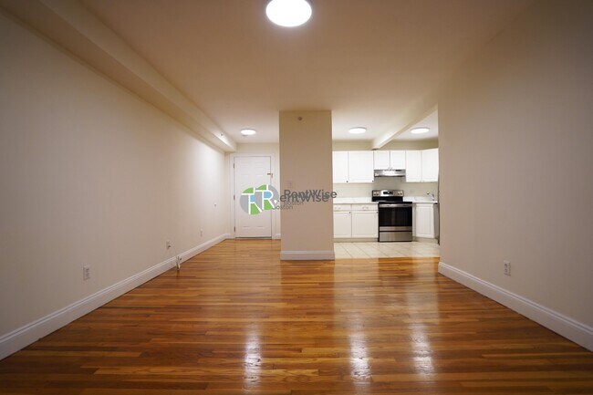 Building Photo - 8 Griggs St