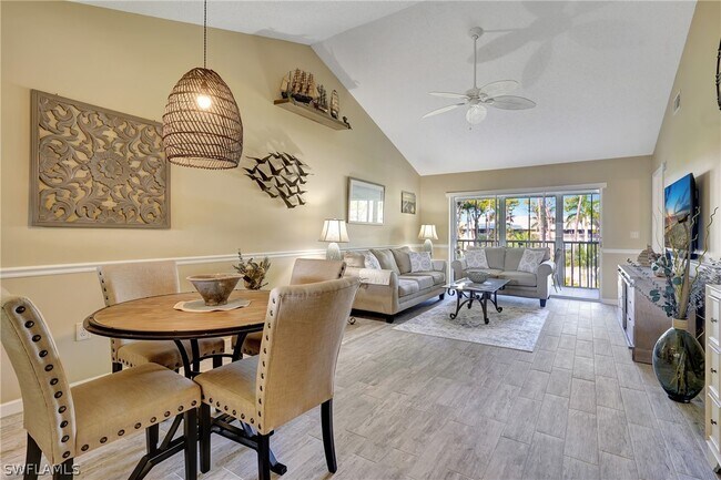Foto del edificio - 3062 Sandpiper Bay Cir