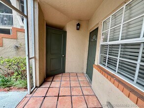 Building Photo - 334 SW 86th Ave