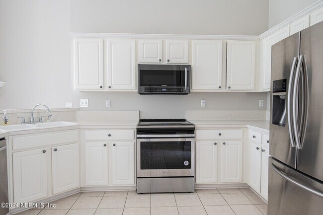 Foto del edificio - 9166 Spindletree Way