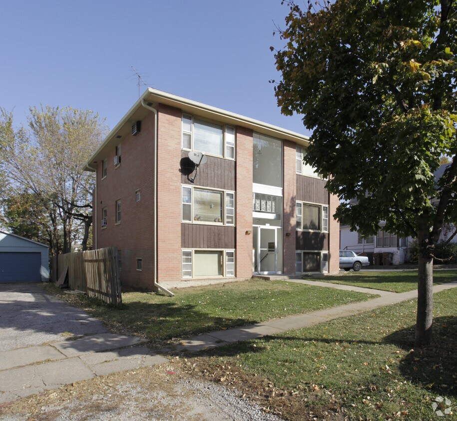 Building Photo - 4912 Cleveland Ave