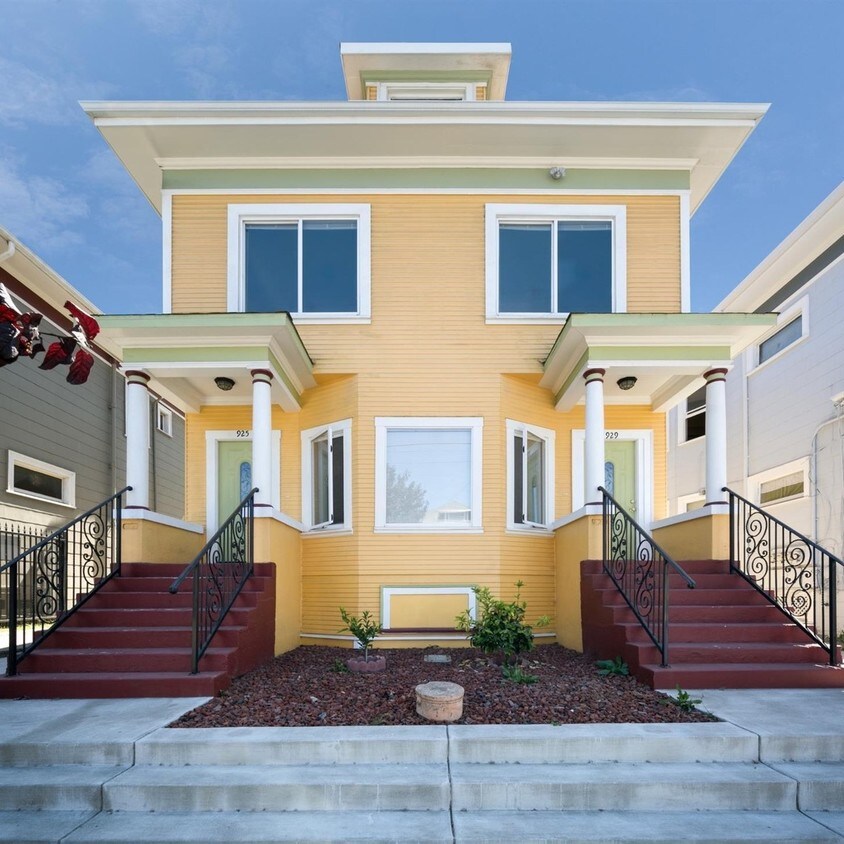 Primary Photo - 929 Apgar St