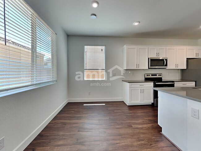 Building Photo - 4828 Blushing Star St