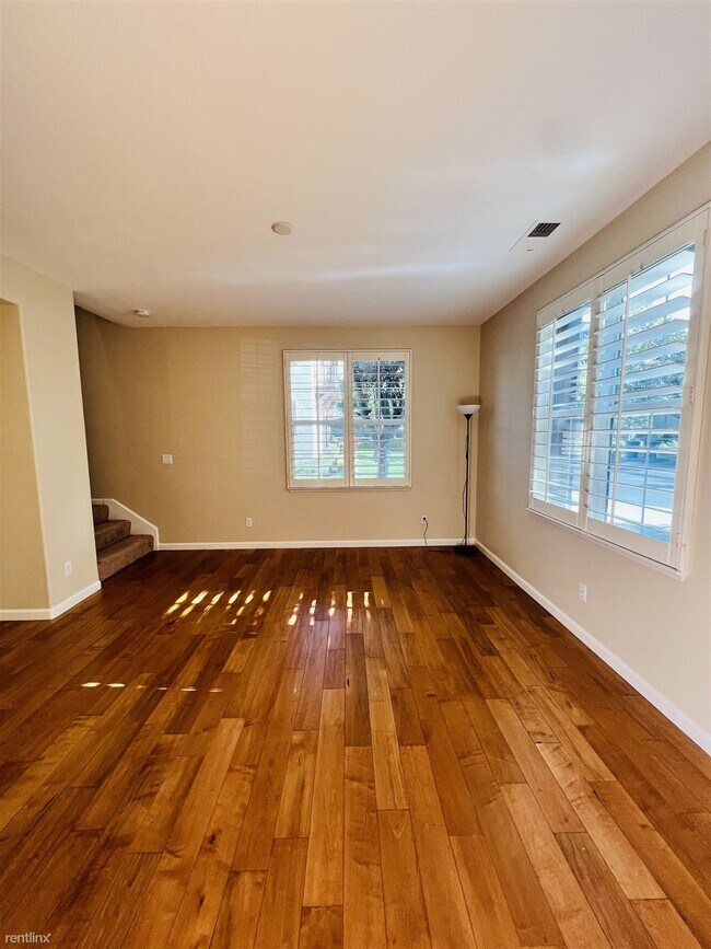 Building Photo - 3 br, 2.5 bath House - 201 Zebrina Court