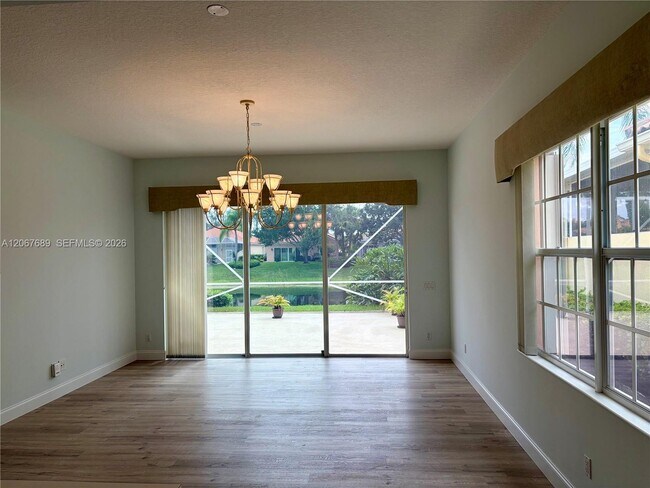Foto del edificio - 2786 James River Rd