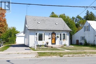 Building Photo - 159 Byron St