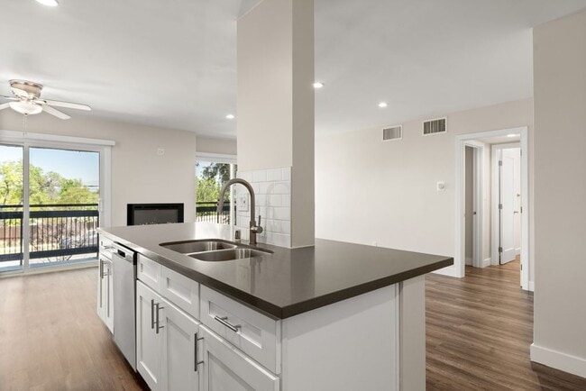 Foto del edificio - Brookside Terrace Apartments