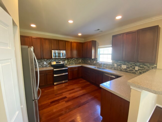 Foto del edificio - 105 Saltybrook Ln