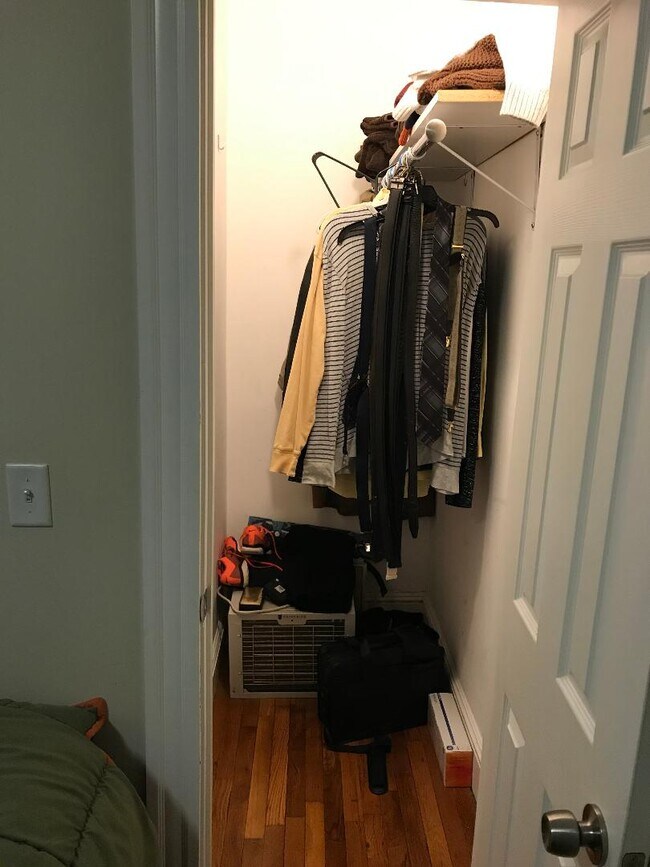 Foto del edificio - 61 Park Dr