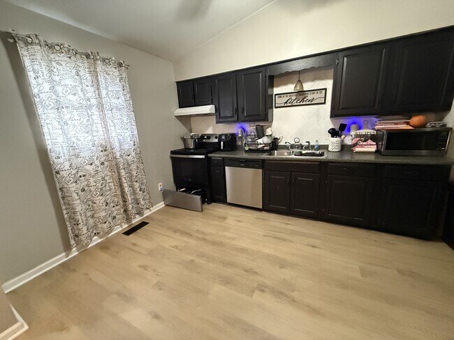 Foto del edificio - 4410 N Bend Rd
