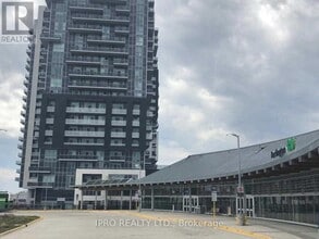 Building Photo - 2093-2093 Fairview St