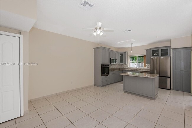 Building Photo - 4959 SW 128th Terrace