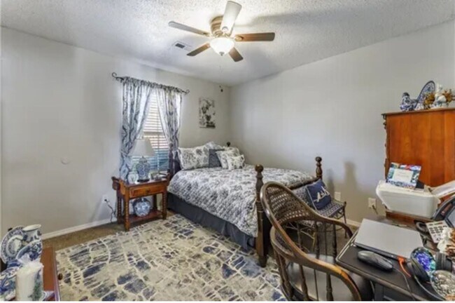 Foto del edificio - 3304 SW Landau Ct