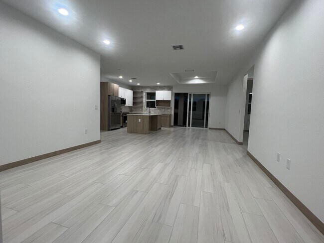 Building Photo - 4135 Watson Ave