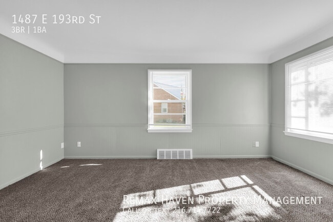 Foto del edificio - 1487 E 193rd St