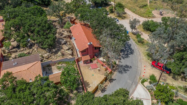 Building Photo - 7834 Lilac Ln
