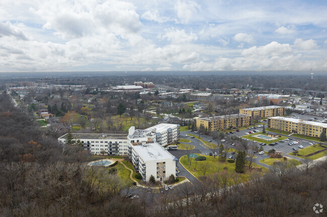 Aerial Photo - Forest Villa Condominiums